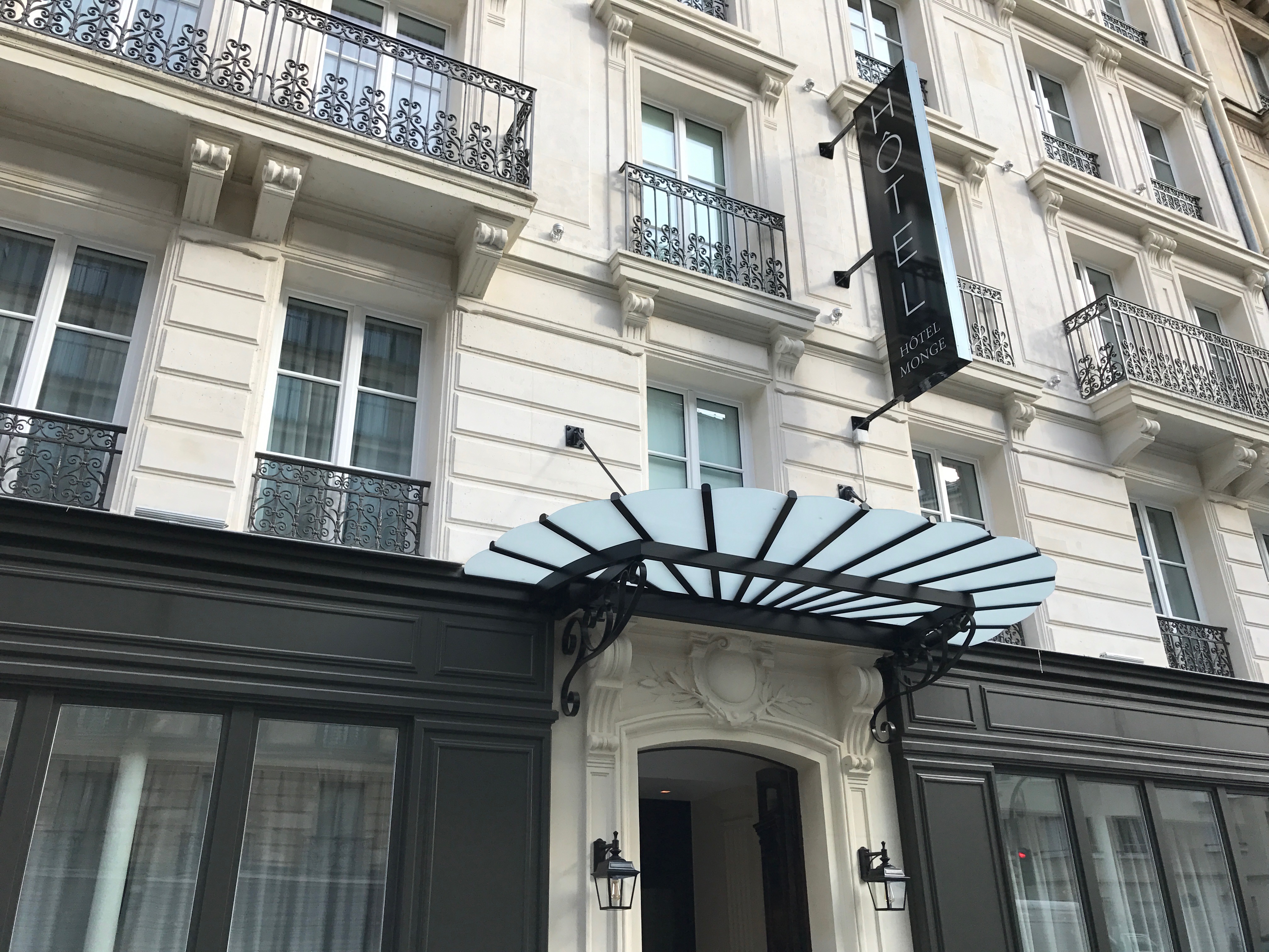 Hotel Monge – Paris Hotel Review