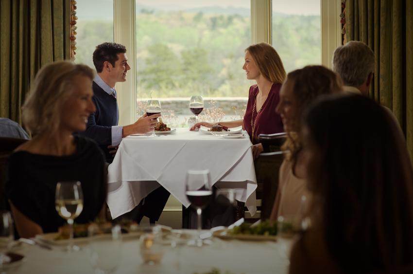 guests dining that the Inn at Biltmore Estate dining room